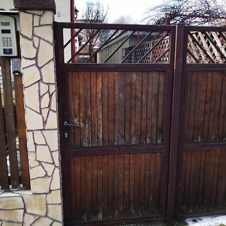 Apartament Aretta Брашов Екстериор снимка